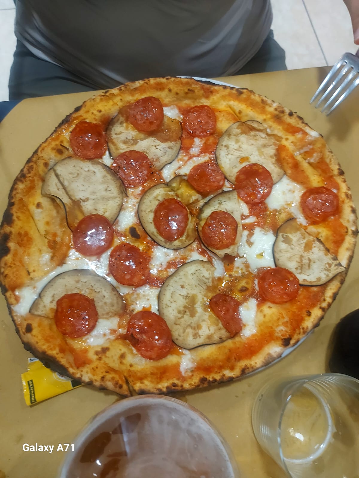 Pizza Melanzane e Salame