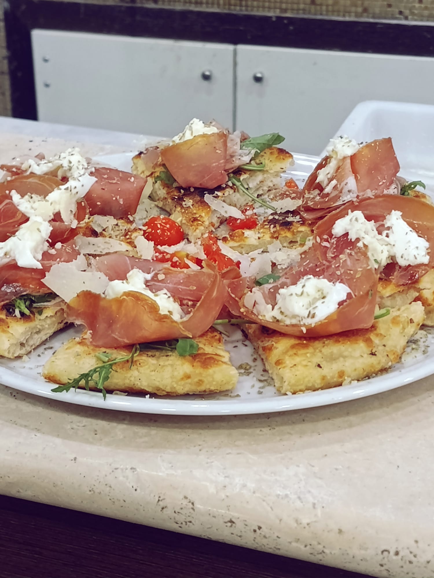 Polenta con Prosciutto e Stracciatella